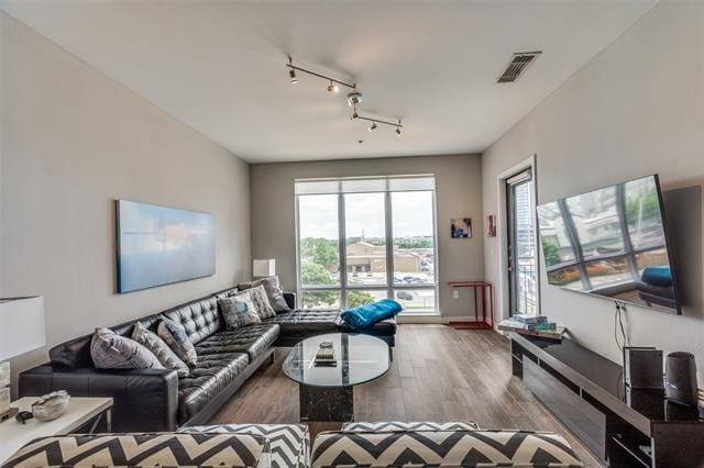 Building Photo - 5609 SMU Boulevard Unit 408 Rental