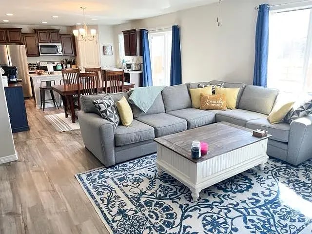 sala de estar - 5423 Hammond Dr