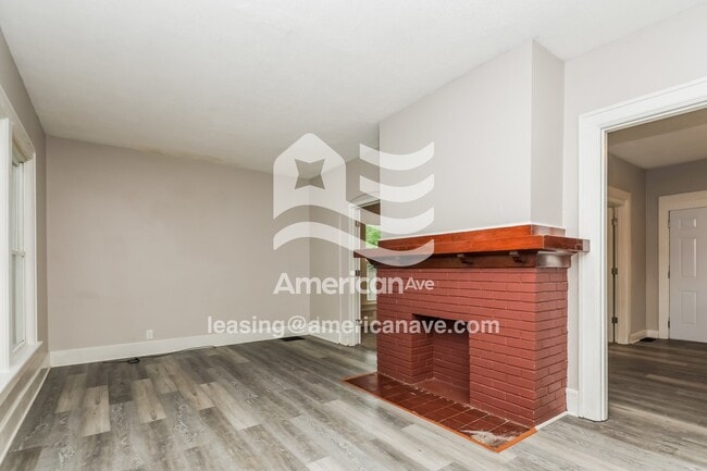 Photo - 412 Kolping Ave