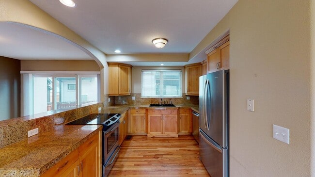 Photo - 1995 S Logan St