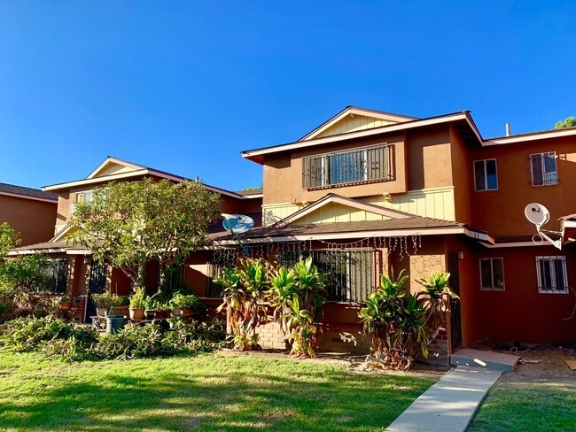 Photo - 3 BEDROOOM 2 BATH TOWNHOME