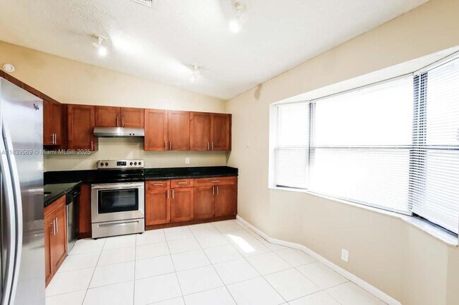 Building Photo - 7600 NW 88th Cir Rental
