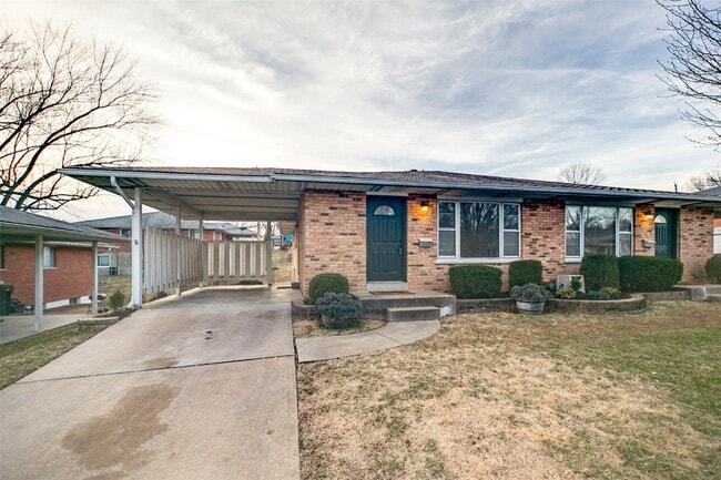 Building Photo - 10235 Jeffleigh Ln