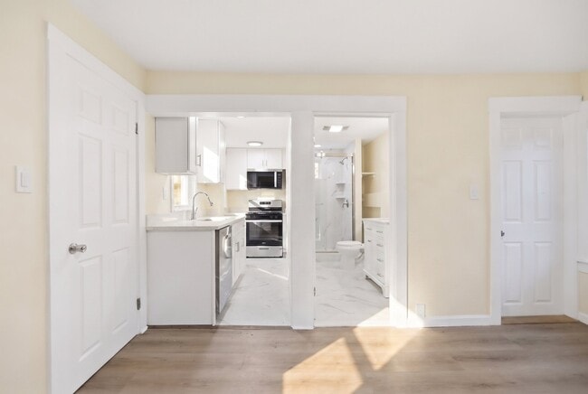 18 Aldrich Rd Unit 1
