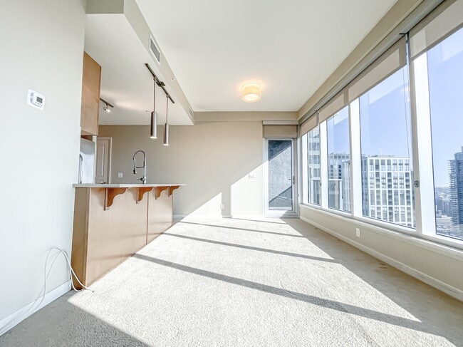 Photo - 1320-1321 St SE Unit 2507