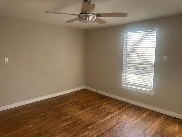 Photo - 532 W Hughes St