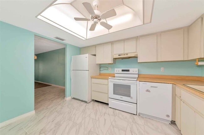 Photo - 3072 Lake Bayshore Dr Unit Bayshore on the Lake Condo