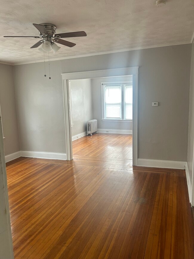 Building Photo - 65 Bellevue Ave Unit 65 Bellevue Ave 1st Floor