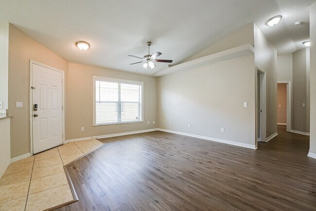 Photo - 160 Burnsed Pl