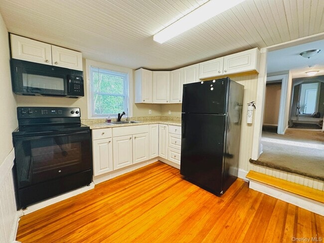 Photo - 181 Mansion St