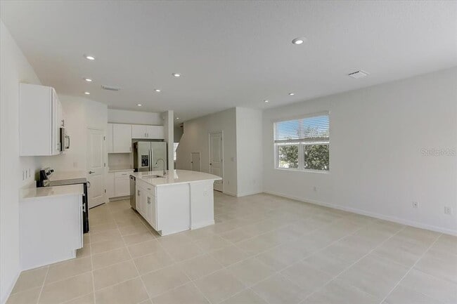 Photo - 8449 Lunar Skye St