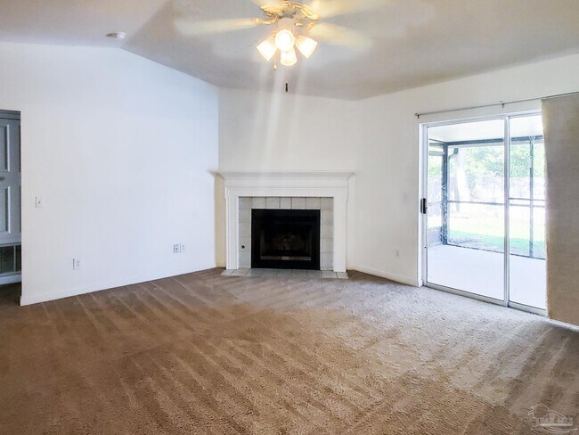 Photo - 412 Bay Oaks Dr