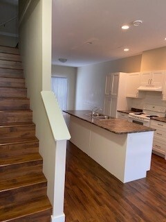 Photo - 10904-10102 102 Ave