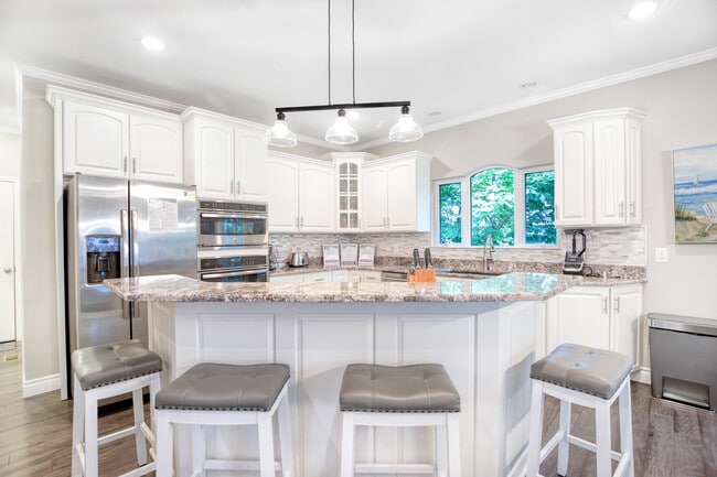 1186 Grand Cove Rd