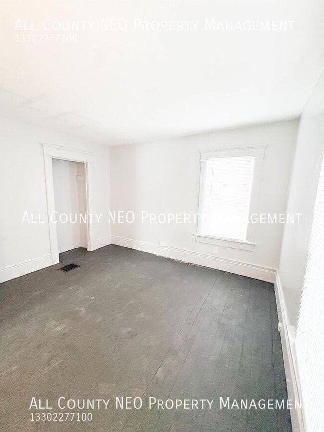 Photo - 911 Fulton Rd NW Unit 2