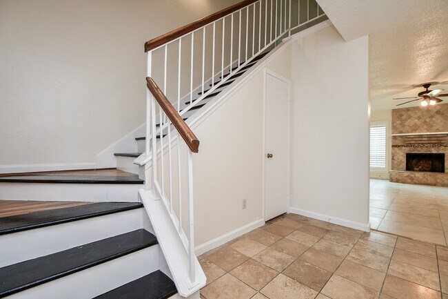 Photo - 3102 Timber View Dr