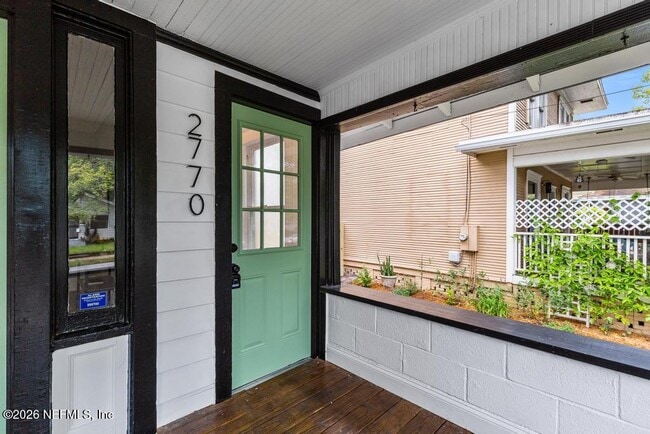 Photo - 2770 College St