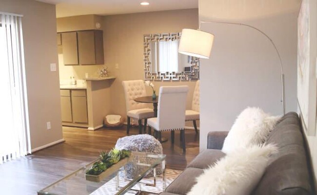 Building Photo - 1 bedroom in Houston TX 77084 Unit 1047 Rental