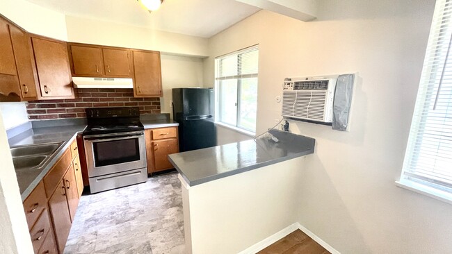 Photo - 7579 Hazelcrest Dr Condo Unit #H