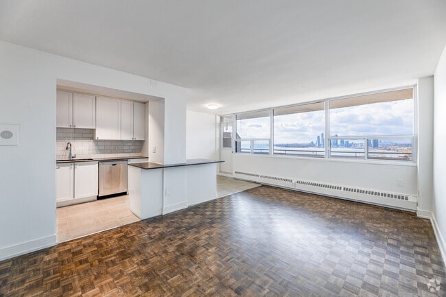 1BR, 1BA - 680SF - Living Room - 55 Triller Ave