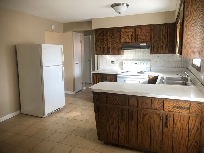 Photo - 6330 W 65th St Unidad 5