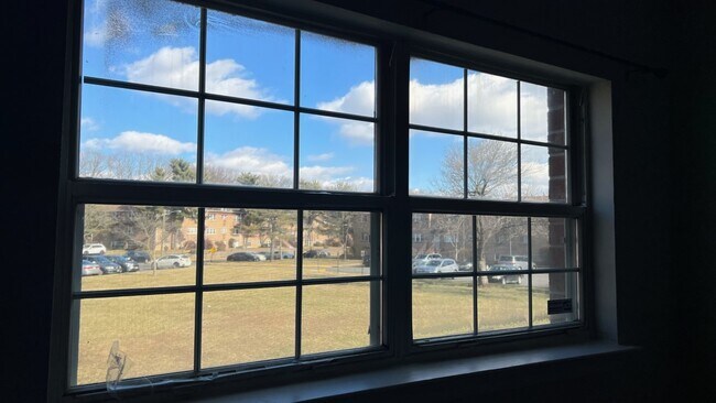 Photo - 305 College Dr Unit 305