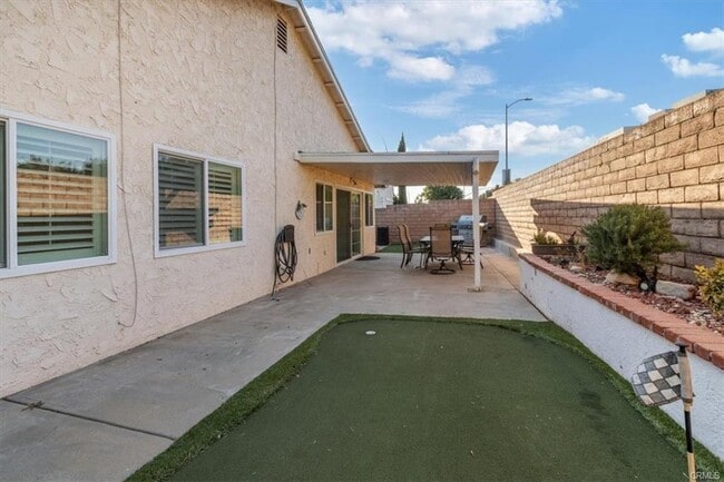 Building Photo - 14915 W San Fernando Mission Blvd