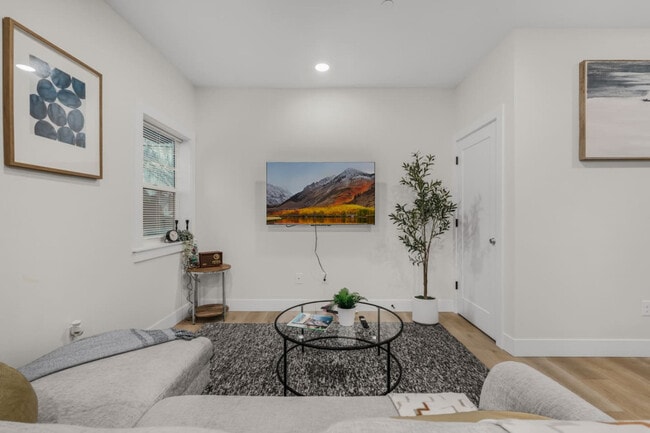 Photo - 3505 NE Creston Ave Unit ID1334338P