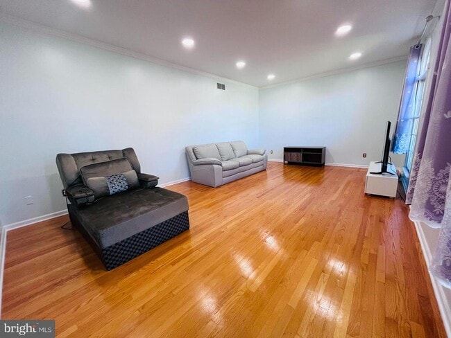 Photo - 159 Honora Dr