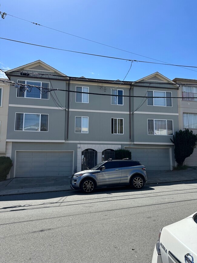 Photo - 12 2nd Ave Apartments Unit 2