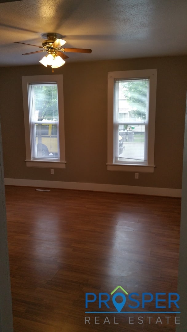 Photo - 5 Bedroom House with a Nice Big Yard - Ava...
