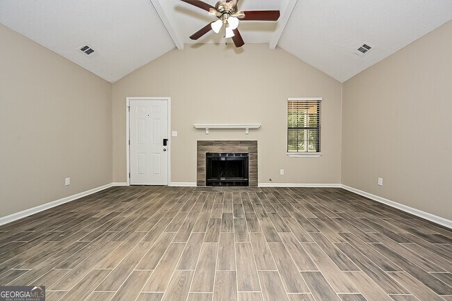 Photo - 2877 Old S Dr