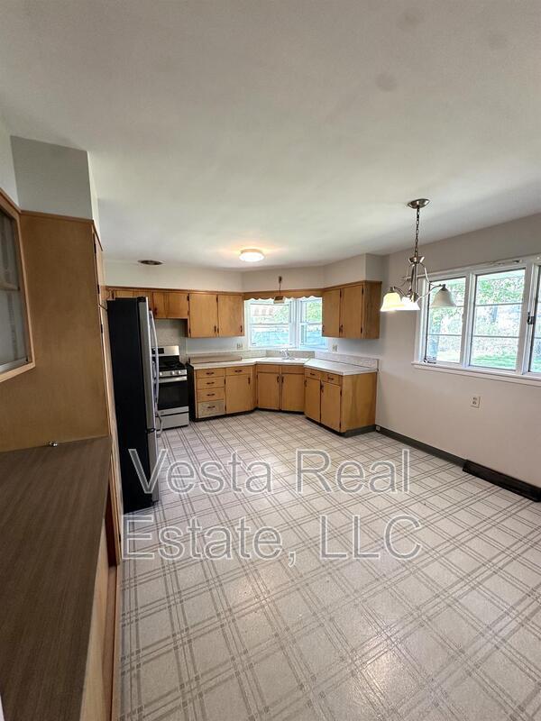 Photo - 311 E Lincoln St