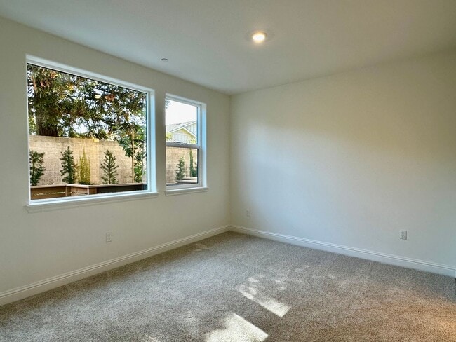 Photo - New Luxury Townhouse in Saratoga