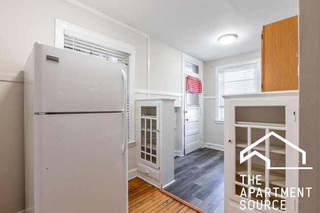Photo - 4220 N Clark St Unit 1