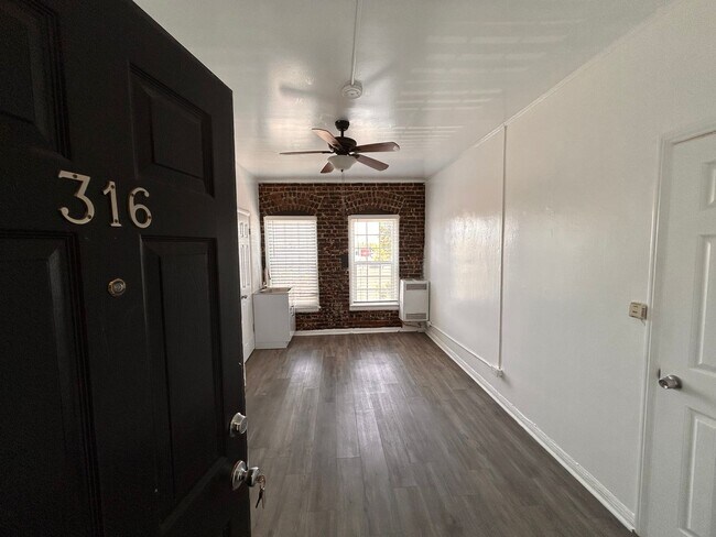 Photo - Toberman Apts.