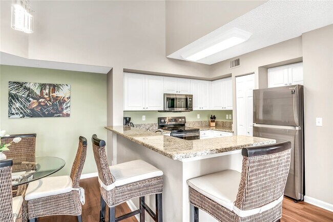 Photo - 1250 Wildwood Lakes Blvd Unidad 305