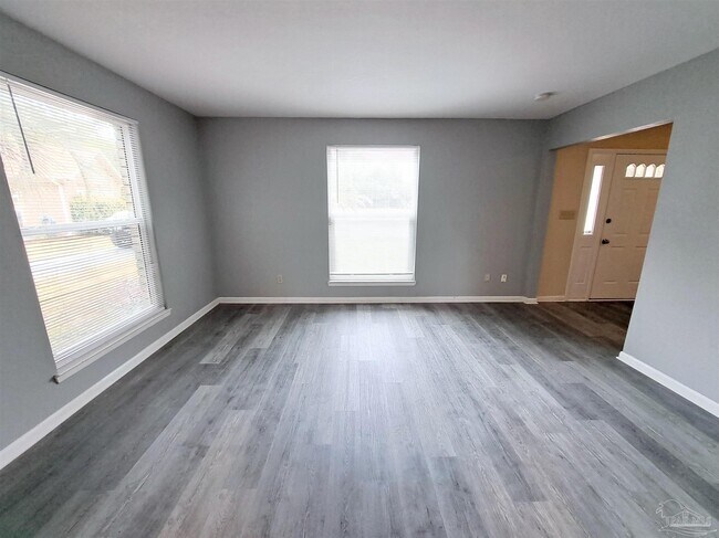 Photo - 7819 Hearthstone Cir