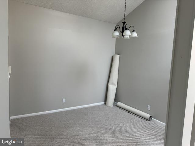 Photo - 213 Uxbridge Dr