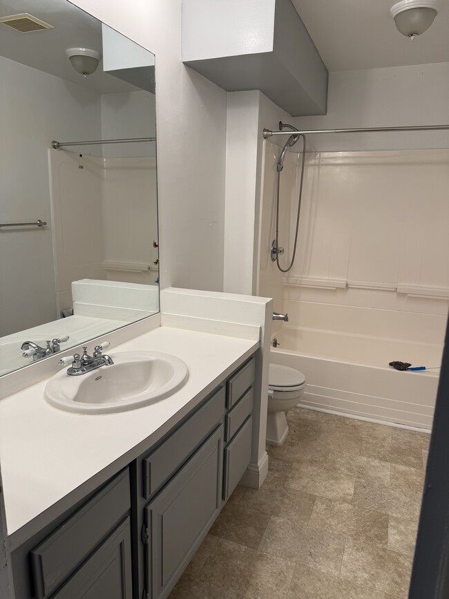 Photo - 27 Dickinson St Unit N