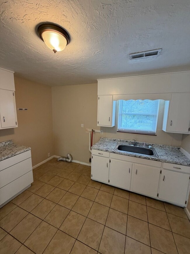 506-506 Union Ave Unit 504 U-A