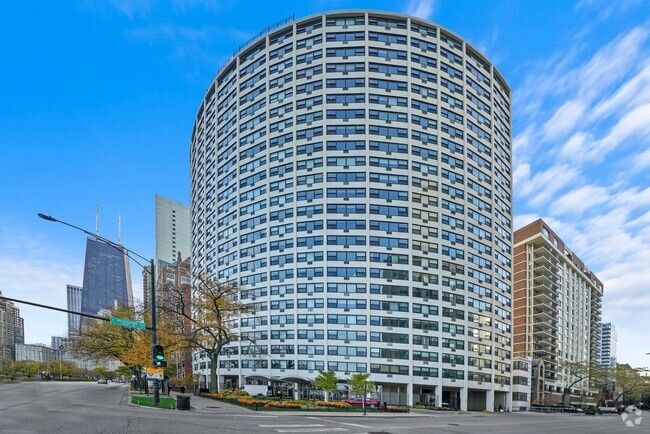 Building Photo - 1150 N Lake Shore Dr Unit 11D Rental