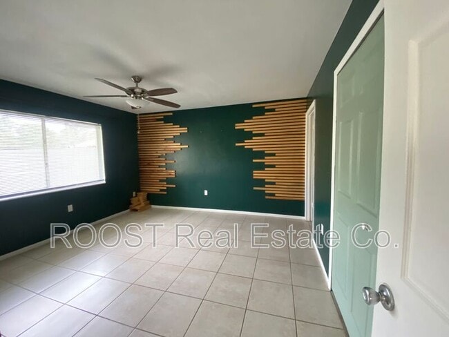 Photo - 838 Barbados Ave