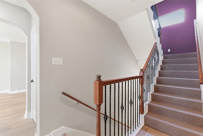 Building Photo - 408 Eichwurzel Ln