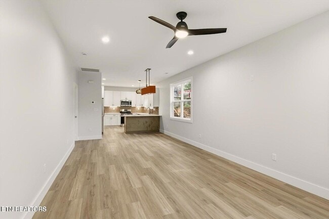 Photo - 818 W Anderson Ave