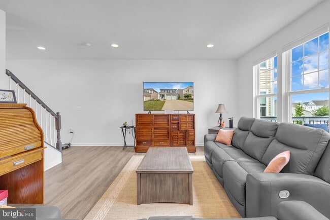 Photo - 1017 Coriander Ln