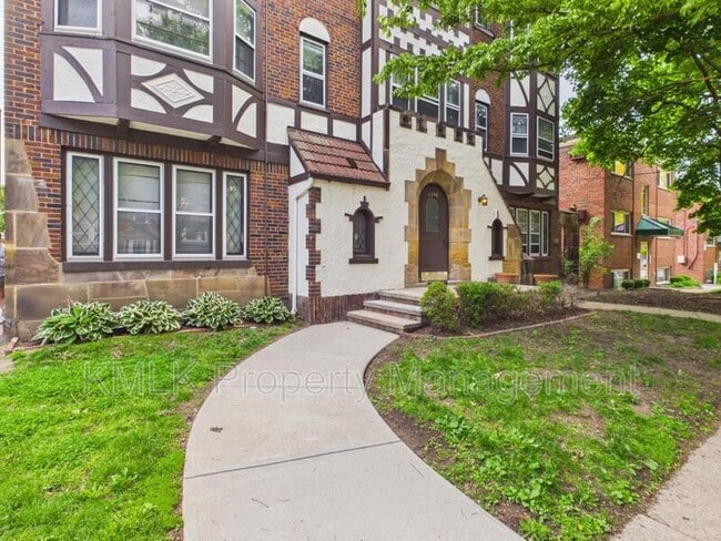 Building Photo - 1346 Kenilworth Ave
