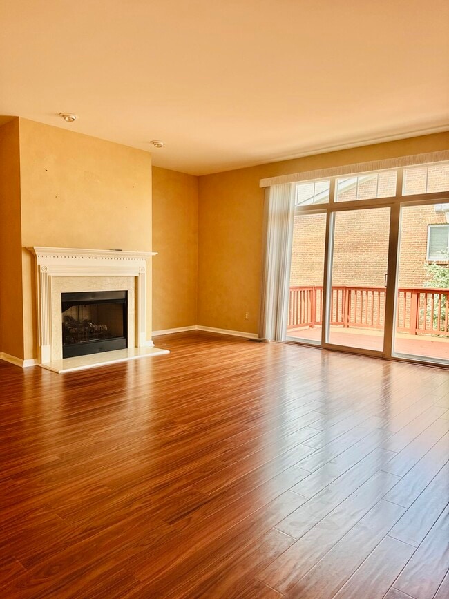 Photo - 37572 Newburgh Park Cir Unit 33