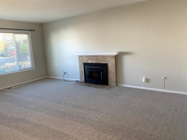 Photo - 1275 NW Jenne Ave