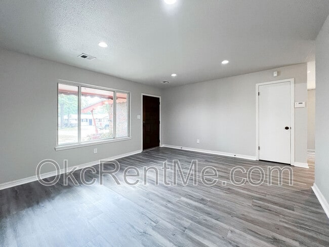 Photo - 2700 N Wheeler Ave